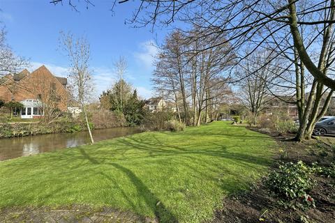 1 bedroom ground floor flat for sale, Godalming