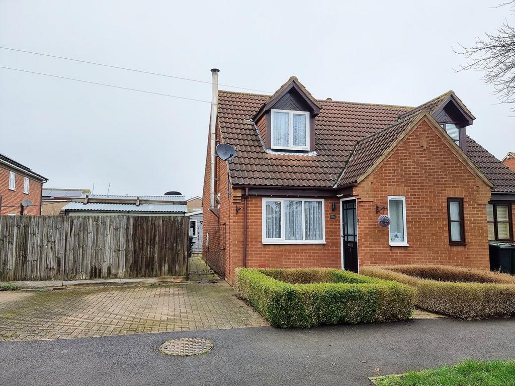 Foresters Close, Haynes... 1 bed semidetached house for sale £240,000