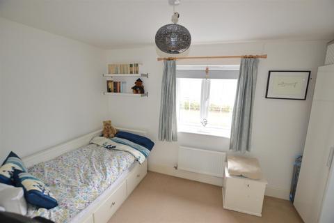 7 Burrow Drive, Rothley, Leicester, LE7 7RZ