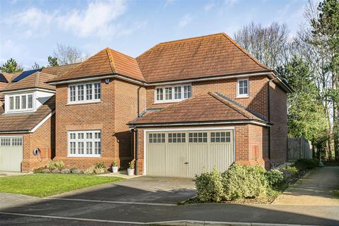 8 Arnold Close, Hauxton, Cambridge, CB22 5FN