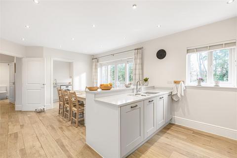 8 Arnold Close, Hauxton, Cambridge, CB22 5FN