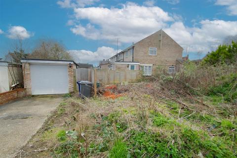 3 bedroom property with land for sale, Hamlet Road, Haverhill CB9