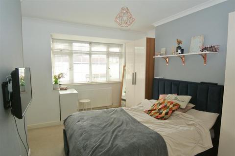 2 bedroom house for sale - Osborne Avenue, Staines-Upon-Thames TW19
