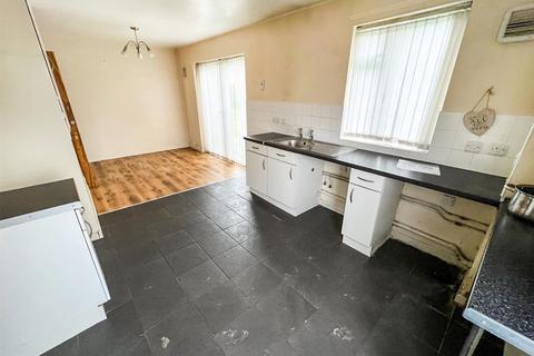 3 bedroom semi-detached house for sale - Occupation Road, Corby NN17