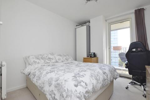 1 bedroom flat for sale - Edwin Street, Canning Town