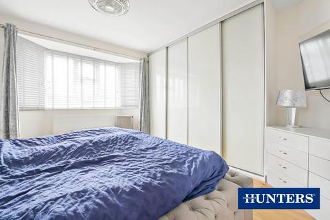 18 Burford Road, Worcester Park, KT4 7SU