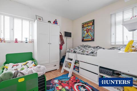 18 Burford Road, Worcester Park, KT4 7SU