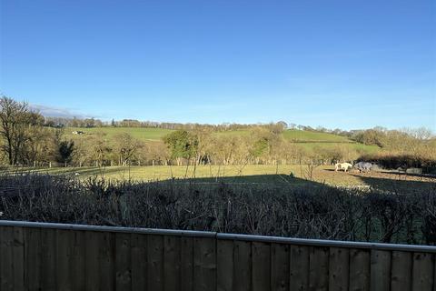 3 bedroom semi-detached house for sale, Llanwnnen, Lampeter