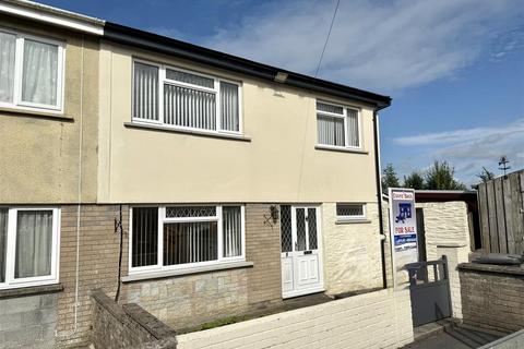 3 bedroom semi-detached house for sale, Llanwnnen, Lampeter