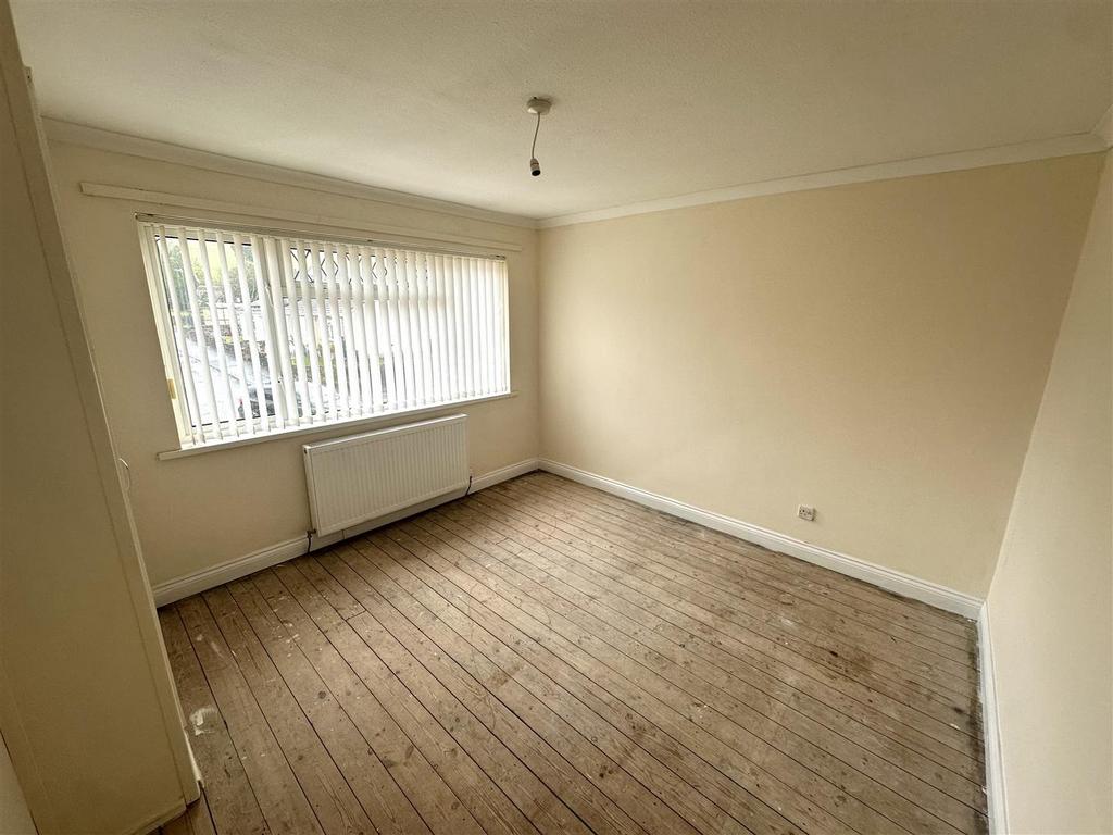 Front double bedroom