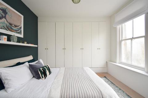 2 bedroom flat for sale - Charles Road, St. Leonards-On-Sea
