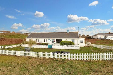 4 bedroom detached bungalow for sale, Channel View, Ogmore-By-Sea, Vale Of Glamorgan, CF32 0QA