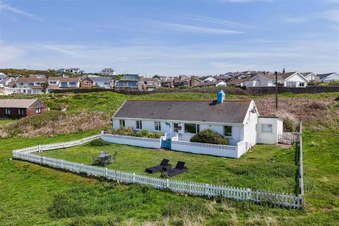 4 bedroom detached bungalow for sale, Channel View, Ogmore-By-Sea, Vale Of Glamorgan, CF32 0QA