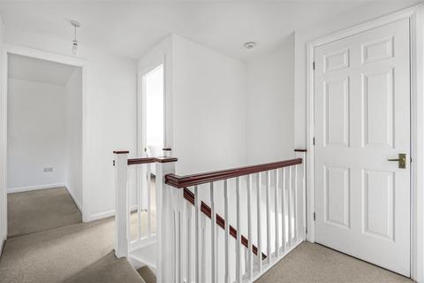 1 Morlais, Emmer Green, Reading, RG4 8PQ