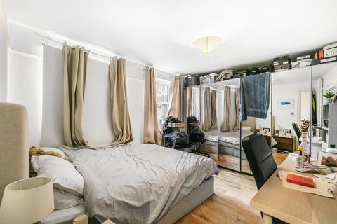 3 bedroom flat to rent, Railton Road, SE24