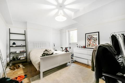 3 bedroom flat to rent, Railton Road, SE24