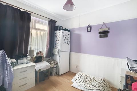 1 Beaumont Avenue, Brightlingsea, Colchester, CO7 0NG
