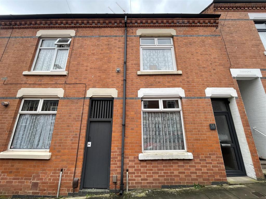 Dronfield Street, Highfields LE5 3 bed terraced house for sale £255,000