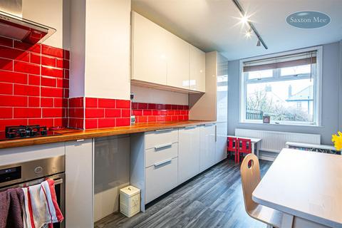 27 Moorsyde Crescent, Sheffield, S10 1QJ