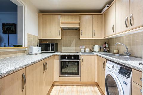 2 bedroom flat for sale - 48 St. Francis Close, Crosspool, S10 5SX