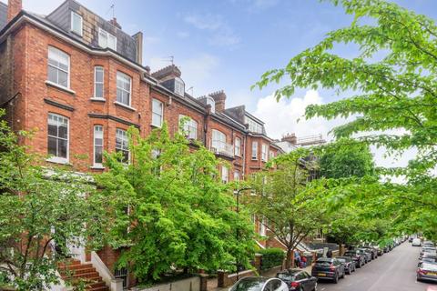 2 bedroom flat to rent, NW3