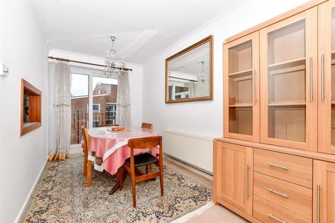 2 bedroom flat for sale - Brighton Road, Sutton, Surrey