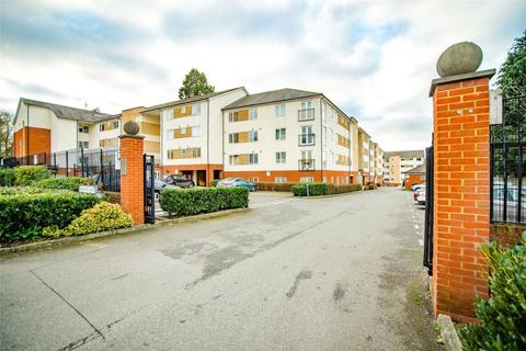 2 bedroom flat for sale, Lee Heights, Bambridge Court, Maidstone, ME14