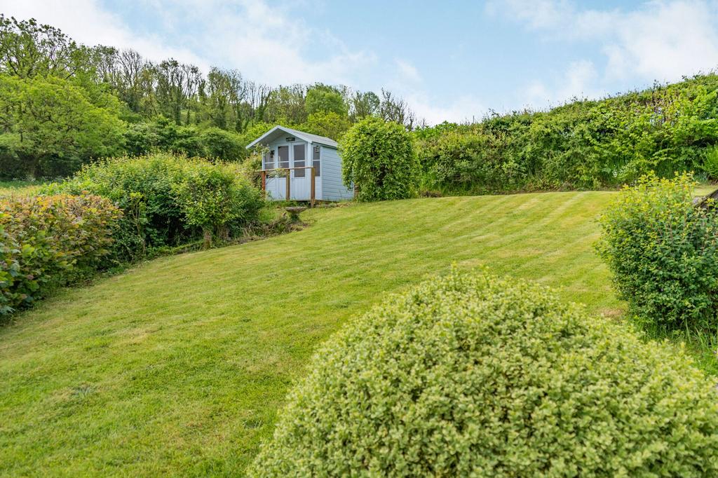 &#39;Mini Dylan Thomas Writing Shed&#39; You can see...