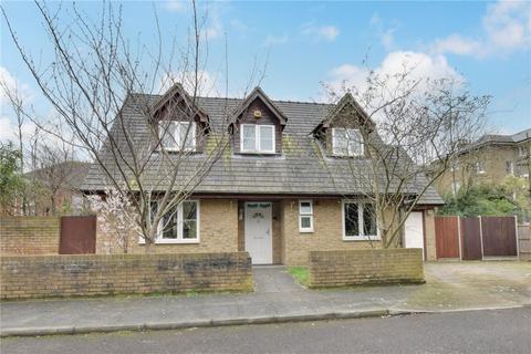 4 bedroom detached house for sale, Bellfield Close, Blackheath, London, SE3