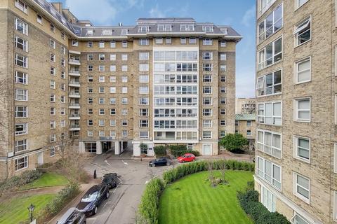 3 bedroom apartment to rent, St John's Wood Park, London NW8