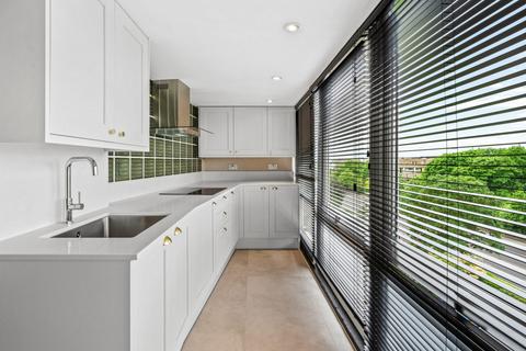3 bedroom apartment to rent, St John&#39;s Wood Park, London NW8