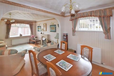 3 bedroom detached bungalow for sale, Mortlake Close, Parklands, Widnes,
