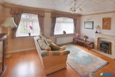 3 bedroom detached bungalow for sale, Mortlake Close, Parklands, Widnes,