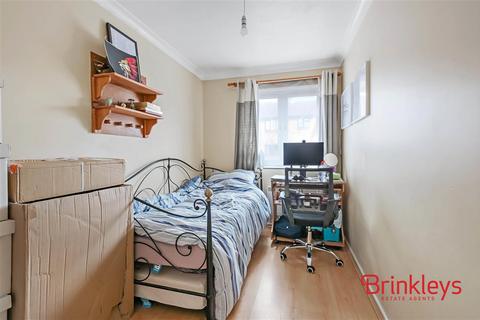 173 Kipling Drive, London, SW19 1TN
