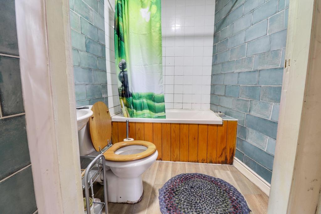 18 Lees Road, Hebden Bridge 1 bed terraced house for sale £125,000