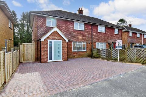 3 bedroom semi-detached house for sale, Cleavesland, Laddingford, Maidstone, Kent