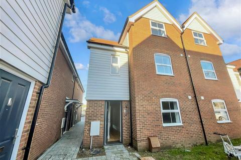 4 bedroom end of terrace house for sale, Old Port Place, New Romney, Kent