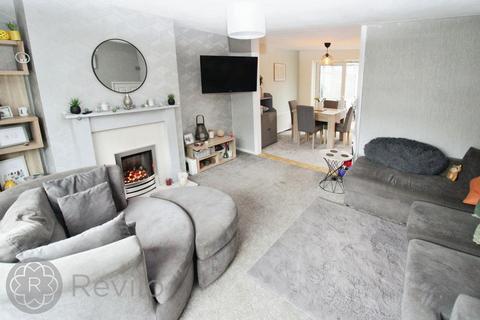 2 bedroom townhouse for sale, North Parade, Newhey, OL16