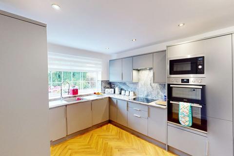 11 Brook Meadow, Westhoughton, Bolton, BL5 3UY