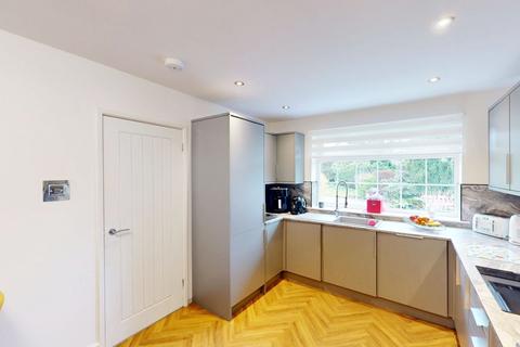 11 Brook Meadow, Westhoughton, Bolton, BL5 3UY