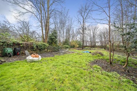 Flat 2, 28 Manor Park, London, SE13 5RN