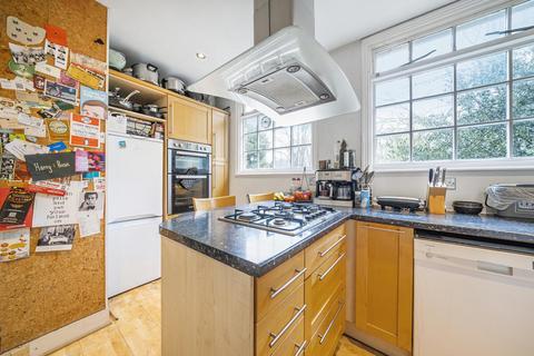Flat 2, 28 Manor Park, London, SE13 5RN