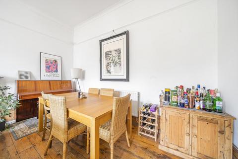 Flat 2, 28 Manor Park, London, SE13 5RN