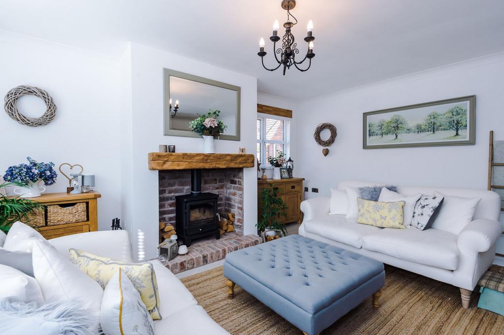 Shetland Close, Fearnhead, WA2 4 bed detached house for sale £425,000