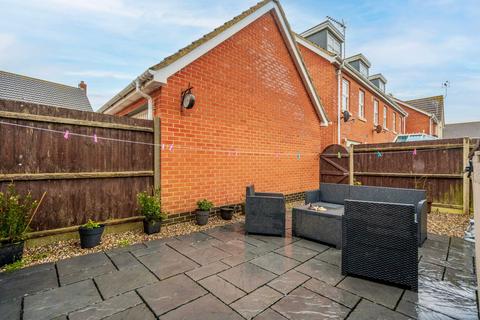 2 bedroom semi-detached house for sale - Holystone Way, Carlton Colville