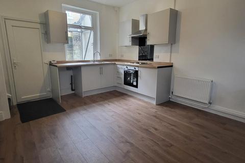 2 bedroom terraced house to rent, Hornby Street, Burnley, BB11