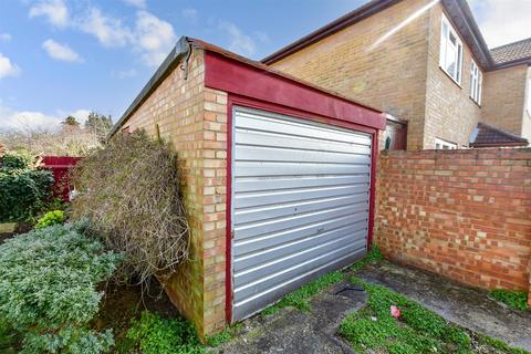 62 Axminster Crescent, Welling, DA16 1HE