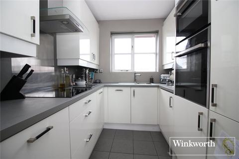 33 Farm Close, Borehamwood, WD6 4TX