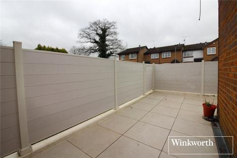 33 Farm Close, Borehamwood, WD6 4TX