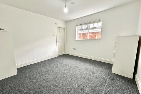 Studio to rent, Wynchcombe Avenue, Wolverhampton WV4